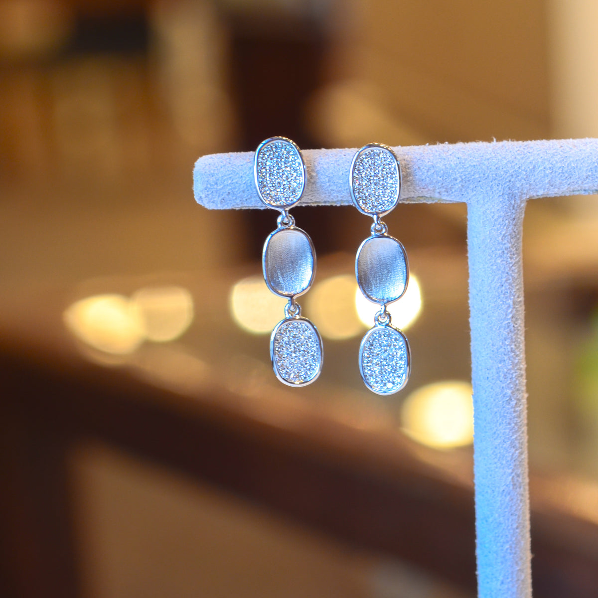 14kW .21cttw Diamond Pavé Matte Earring SC55004886V4