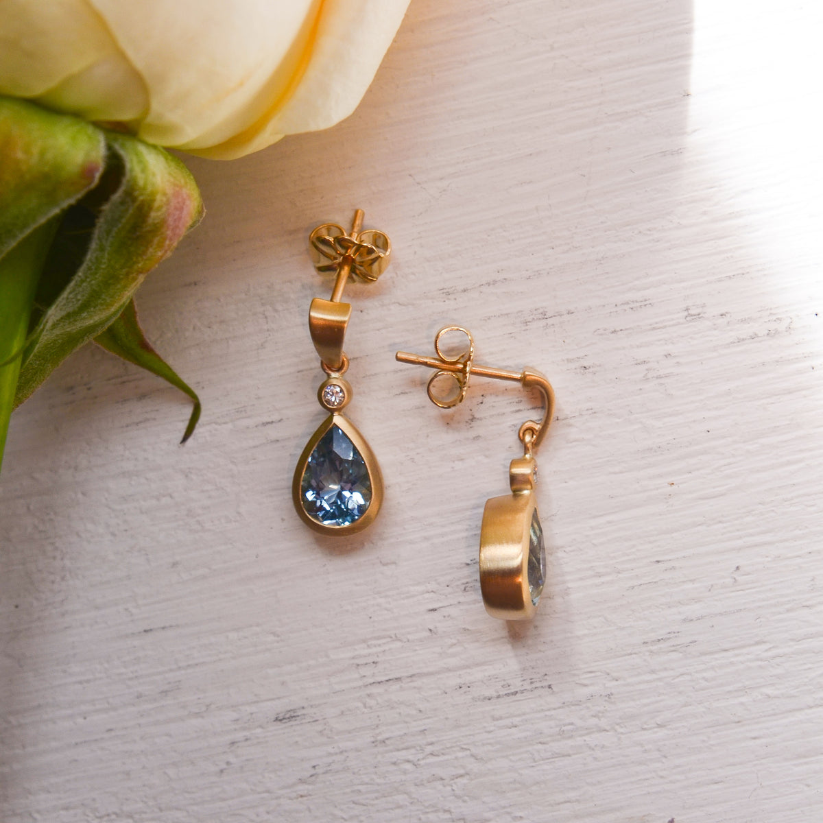 14kY 1.86cttw Aquamarine .04cttw Diamond Dangle Earring