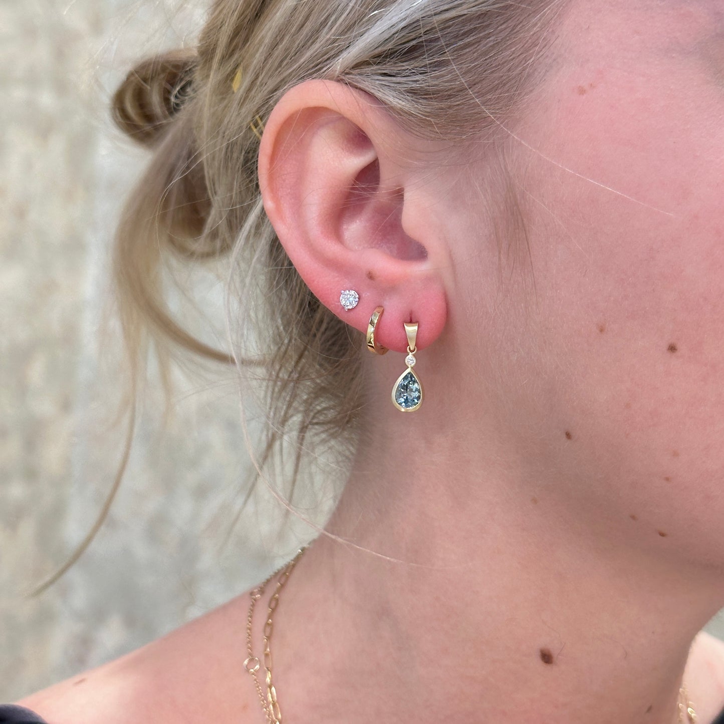 14kY 1.86cttw Aquamarine .04cttw Diamond Dangle Earring