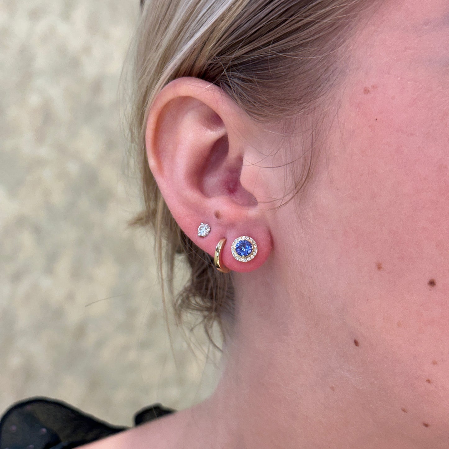 14kY 1.06cttw Tanzanite .17cttw Diamond Stud TEQ7120NTN