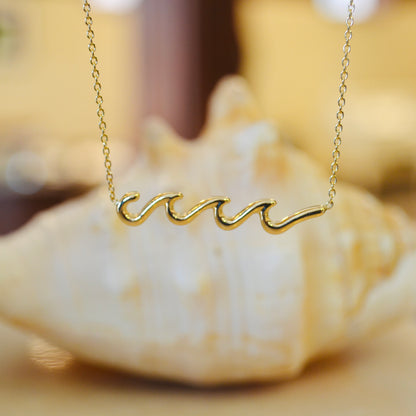 14kY Triple Wave Necklace NP4013-16-18