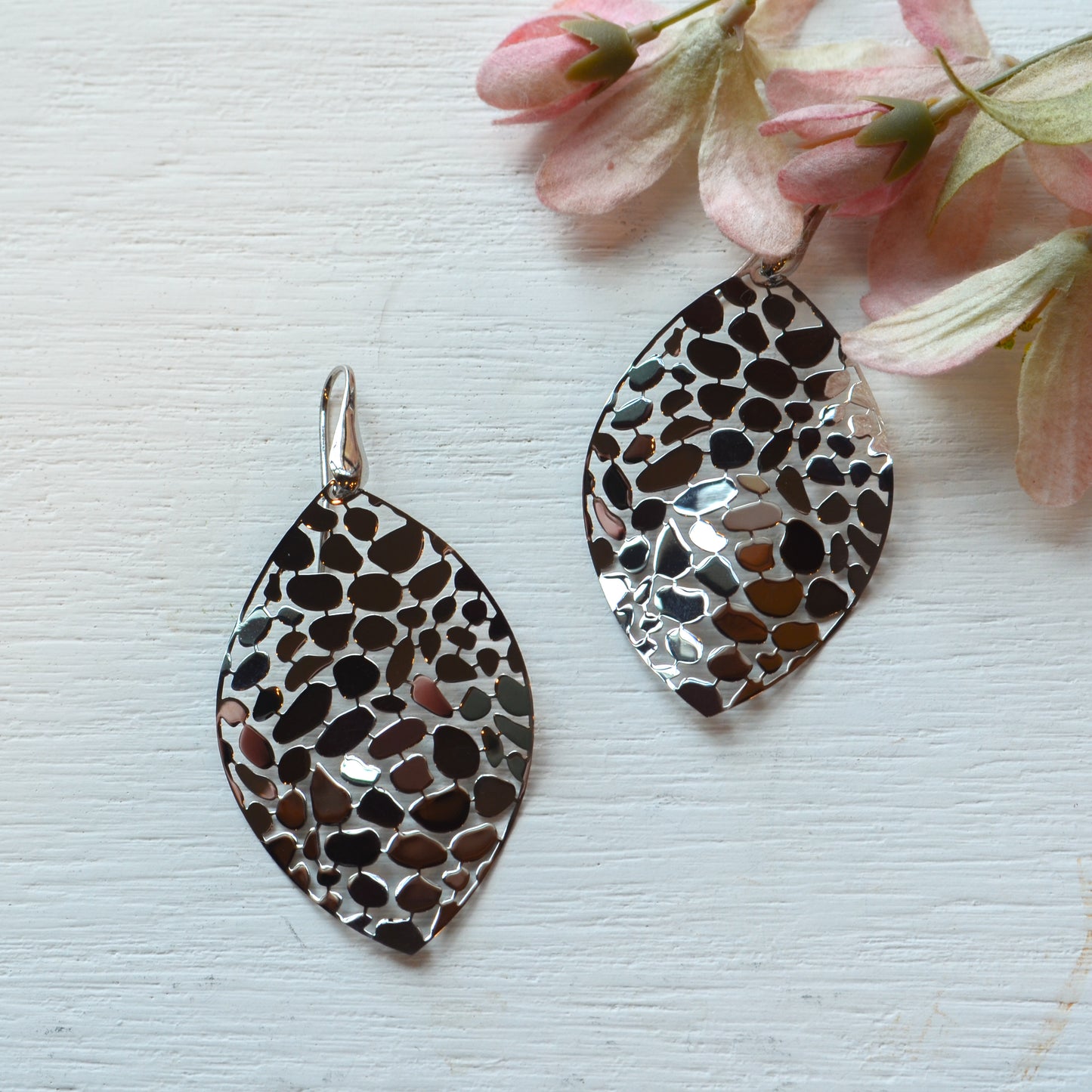 SS Mosaic Leaf Dangle Earring SEU99EE