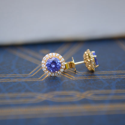 14kY 1.06cttw Tanzanite .17cttw Diamond Stud TEQ7120NTN