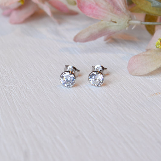 SS 6mm CZ Bezel Stud SES17TLCZ