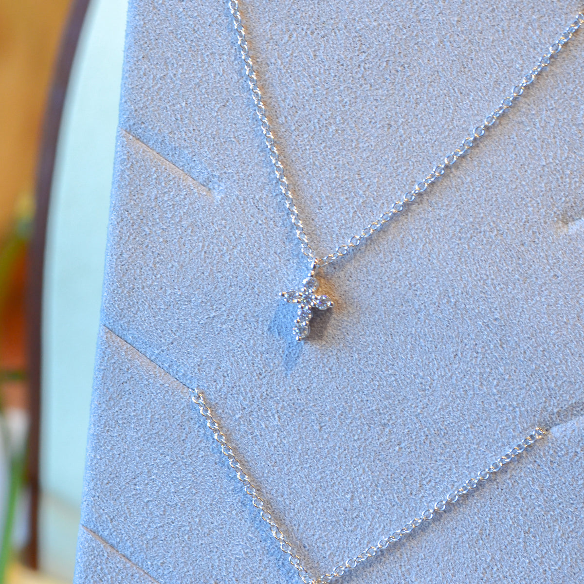 14kW .10cttw Diamond Cross Necklace SC55026657
