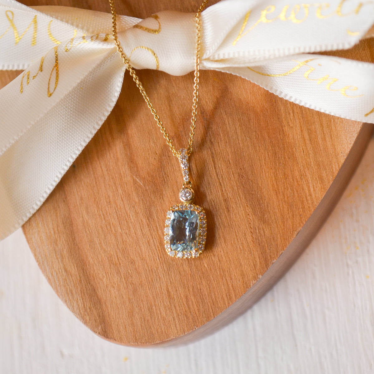 14kY .89ct Aquamarine .21cttw Diamond Necklace GNL84LDYDAQ-06