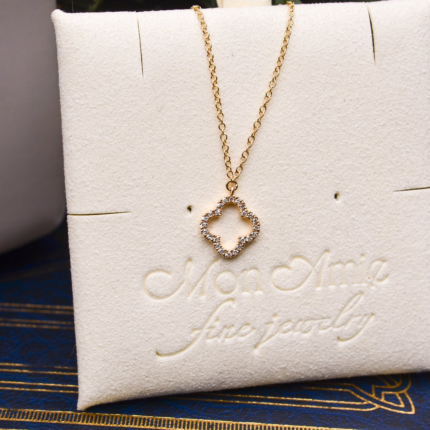 14kY .08cttw Diamond Clover Necklace SC55019618