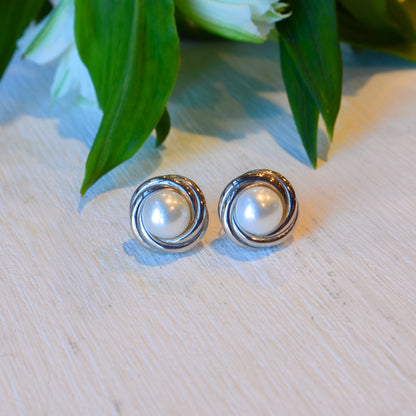 SS 8mm Pearl Knot Stud 61/211