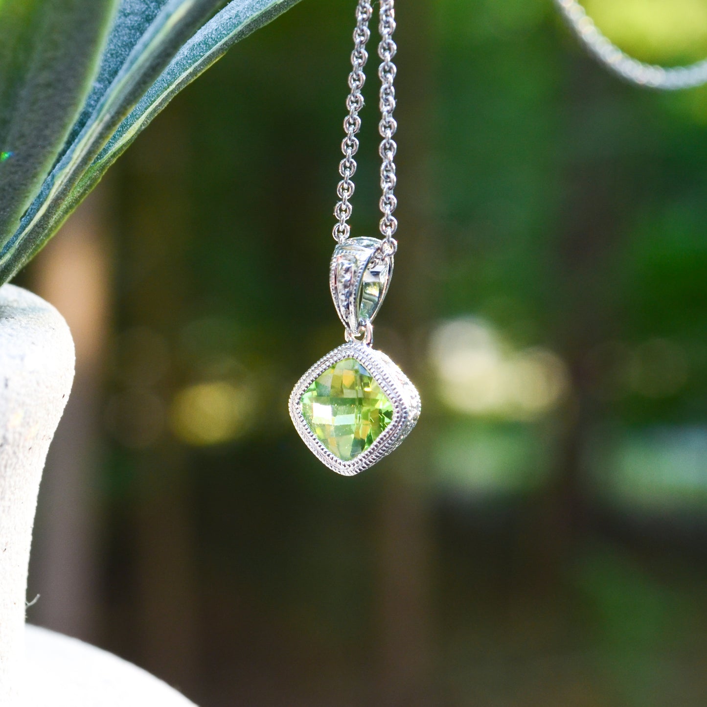 14kW 1.04ct Peridot Pendant TPA2056CPE