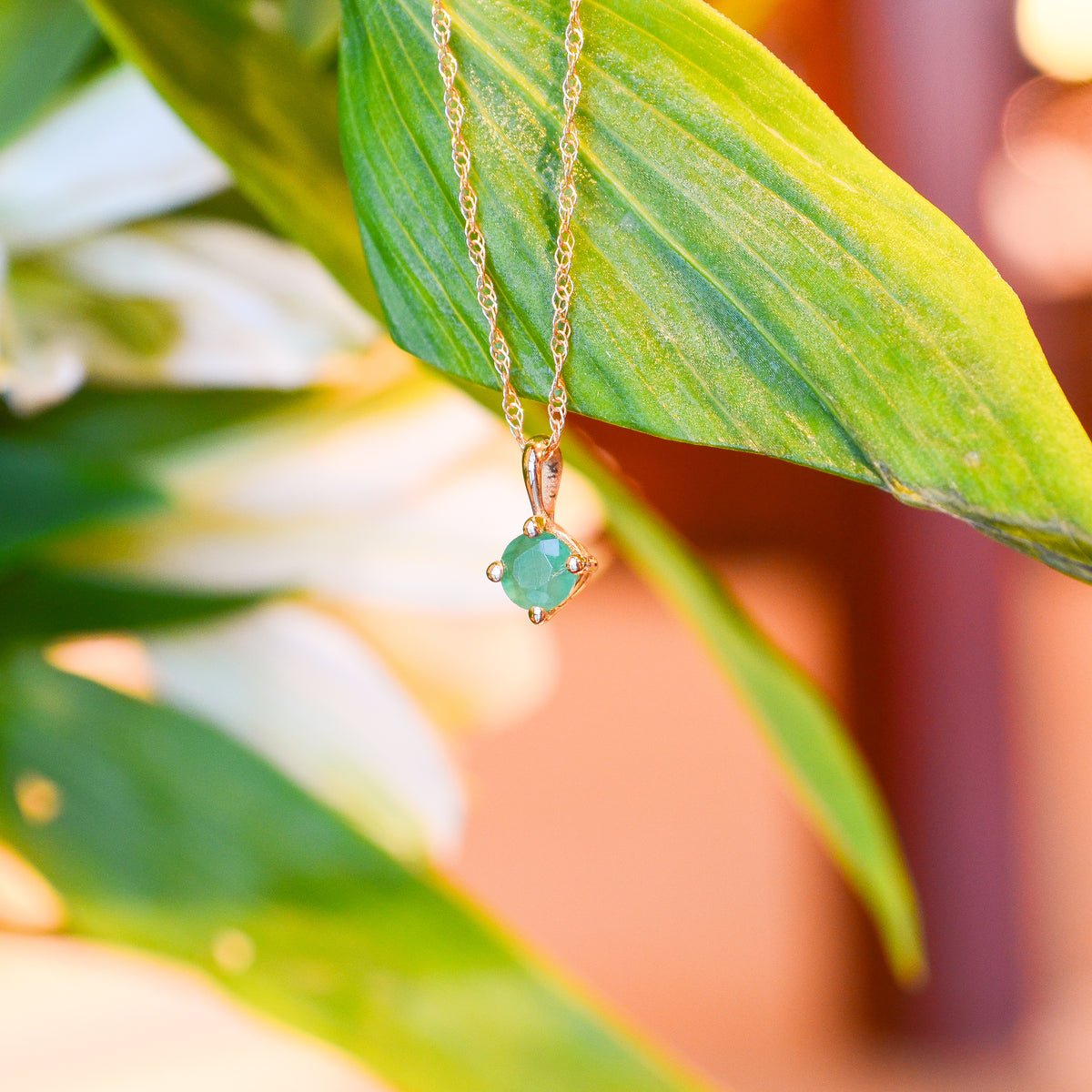 14kY 4mm Emerald Necklace 05/812-05