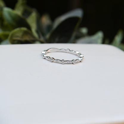 14kW .06cttw Diamond Dainty Ring SC55005122