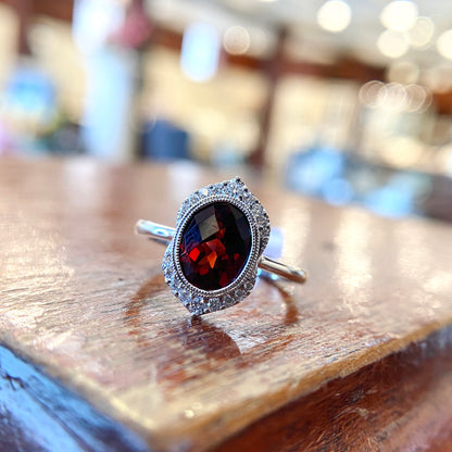 14kW 2.06ct Garnet .14ct Dia Ring D5879
