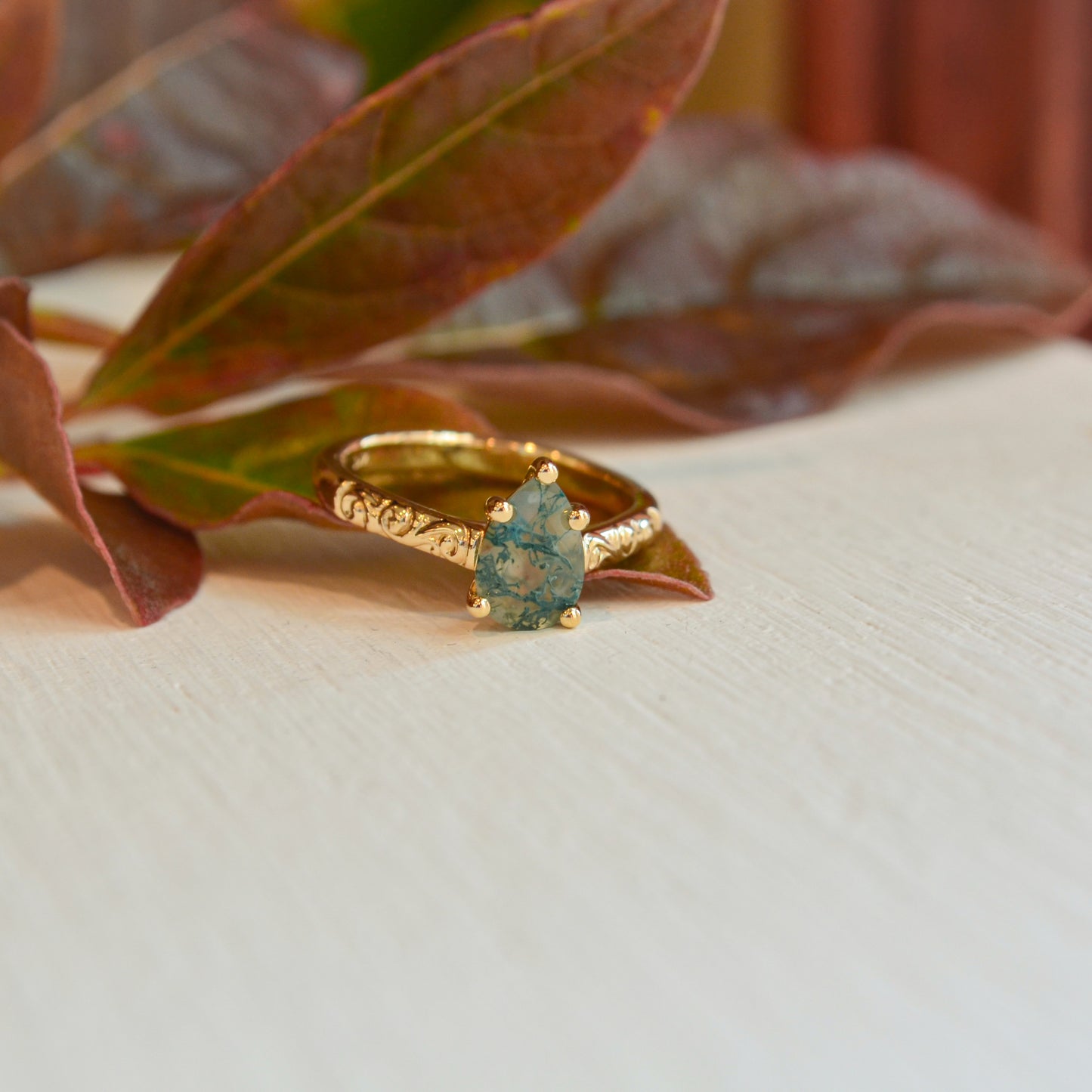 14kY 9x6mm Pear Moss Agate Ring 126333