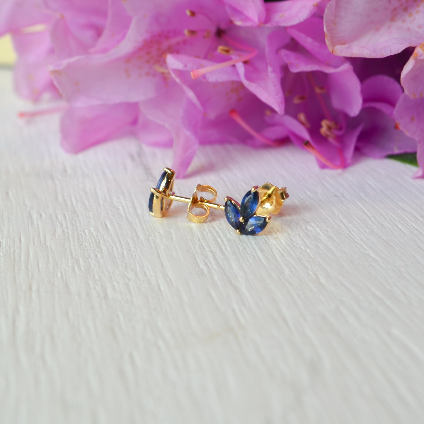14kY Marquise Blue Sapphire Studs 688828