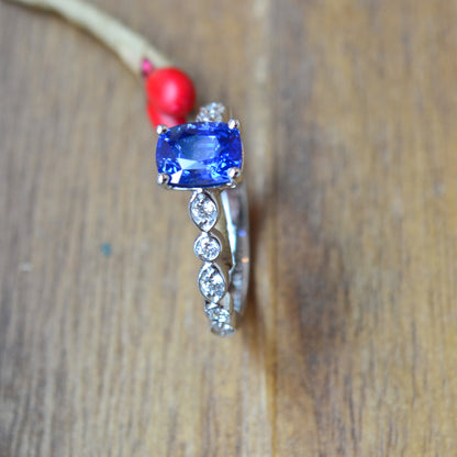 14kW 1.59ct Antique Cush Sapphire .25cttw Diamond Ring CR19800