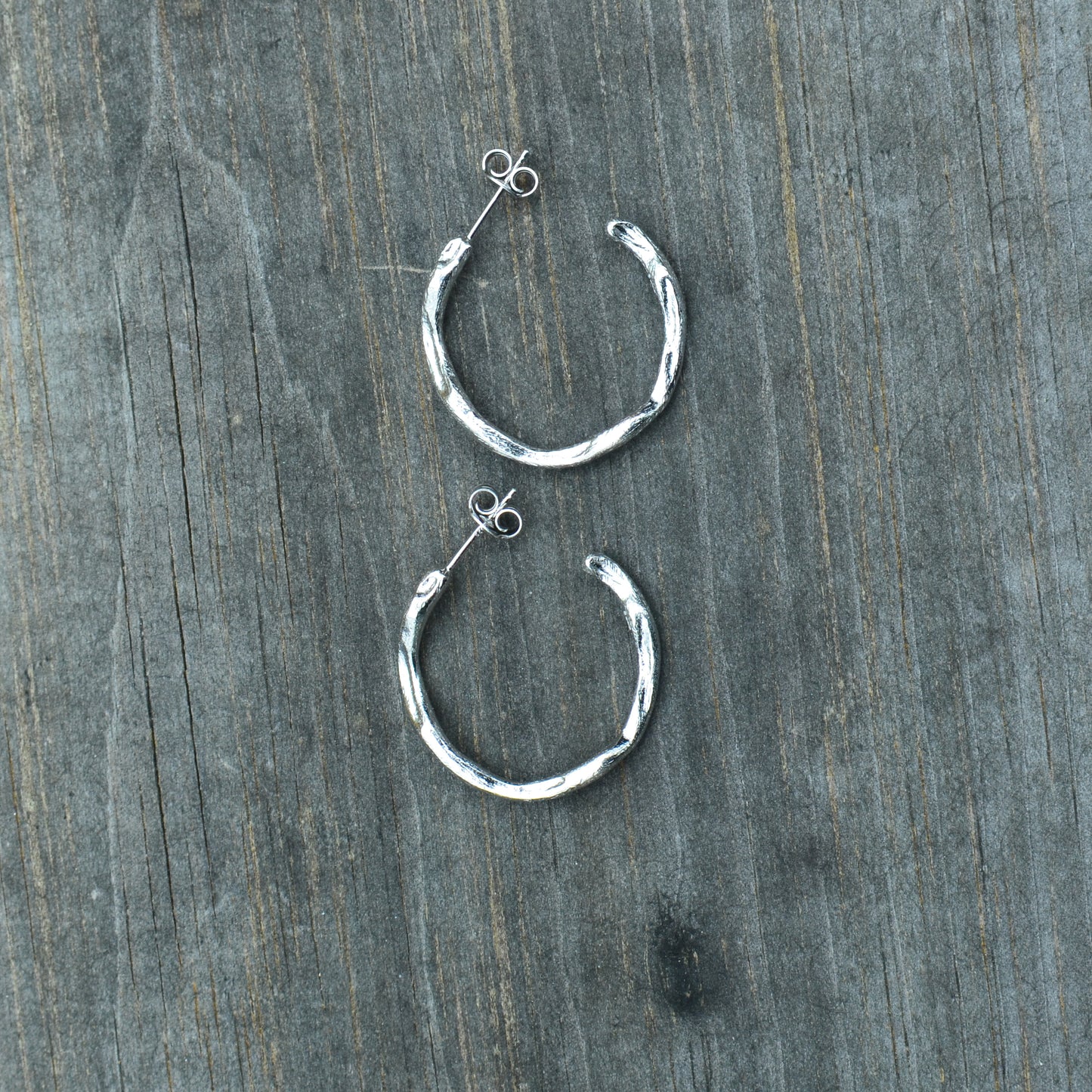 SS Irregular Half Hoop Earring PE129-1205
