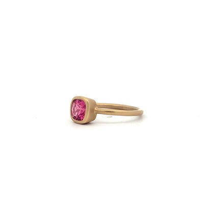14kY .94ct Pink Tourmaline Bezel Ring