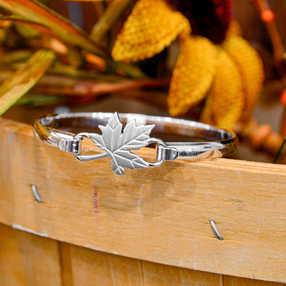 SS Maple Leaf Clasp SB5445