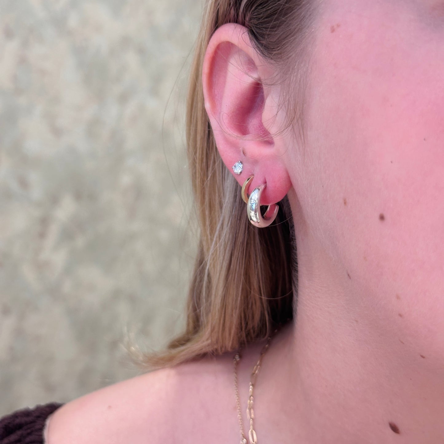 SS 4.3x14.4mm Taper Hoop 689324