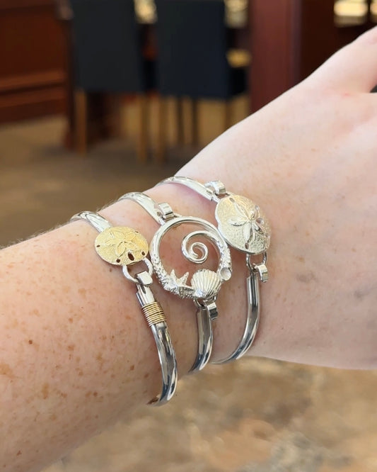 SS/YG Sand Dollar Bracelet NBT025-65