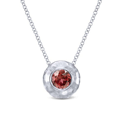 SS .60ct Garnet Hammered Bezel Necklace NK3889SVJGN