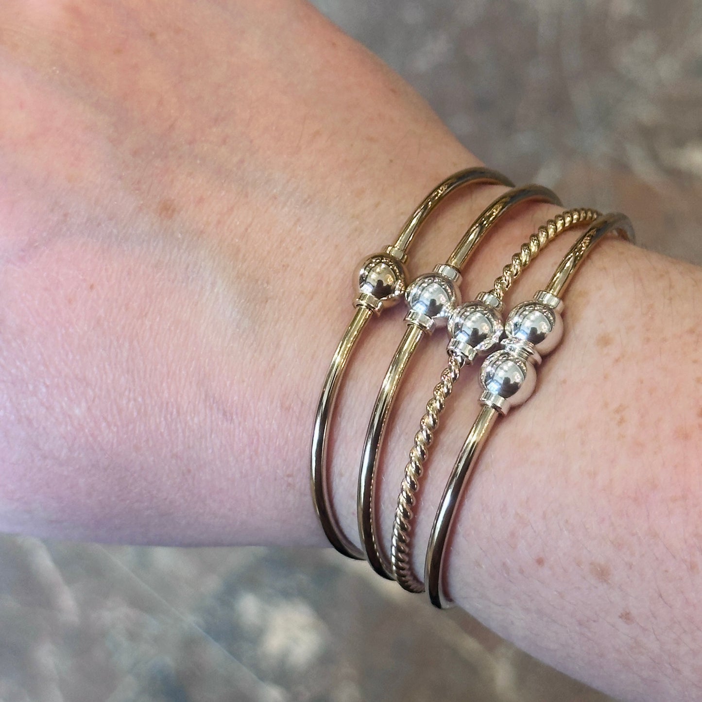 Yellow Gold Filled Single Bead Bracelet FB6500-70
