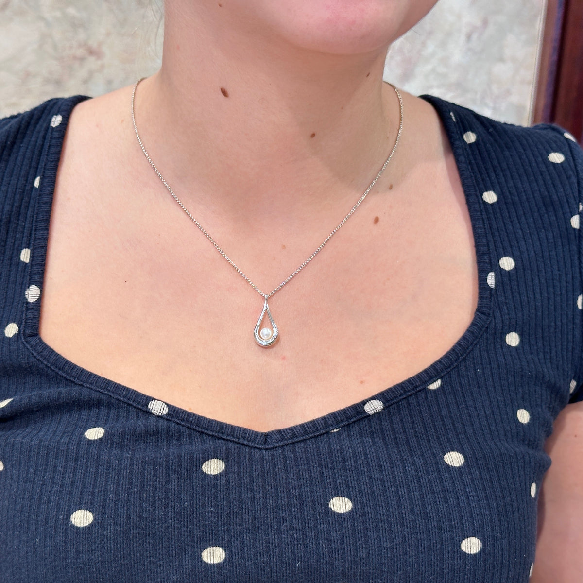 SS Pearl Mana Necklace PE32512P-18