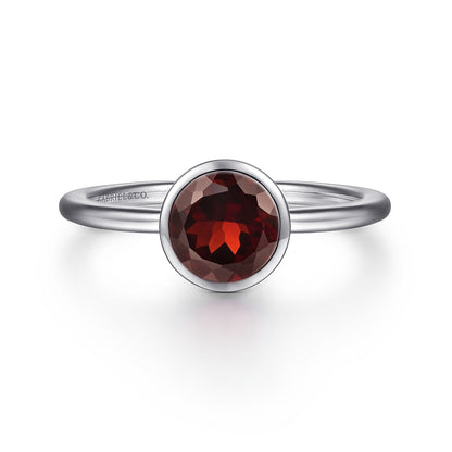 SS .99ct Garnet Ring LR52090SVJGN - 6.5
