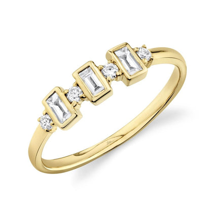 14kY .27cttw Baguette/Round Diamond Ring SC22005089