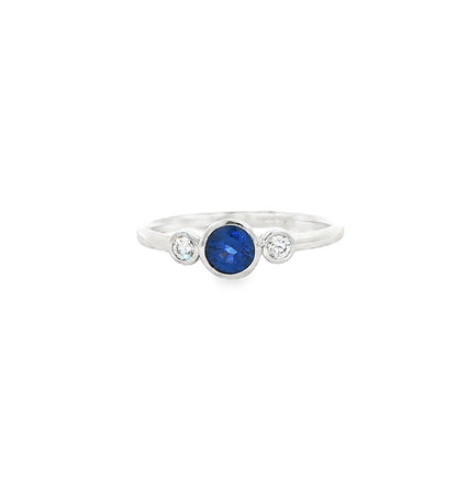 18kW .47ct Sapphire & .10ct Diamond Ring - 6.5
