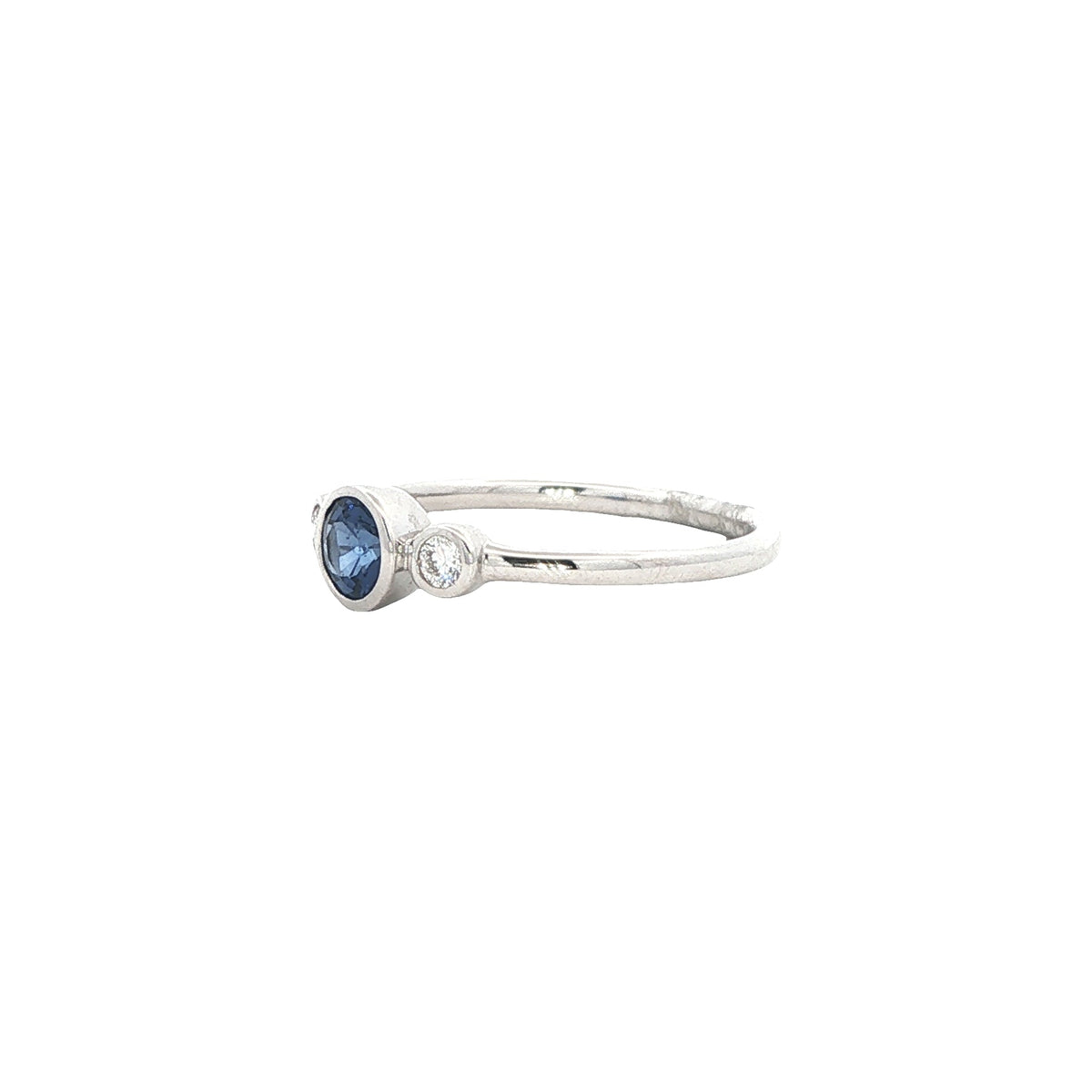 18kW .47ct Sapphire & .10ct Diamond Ring - 6.5