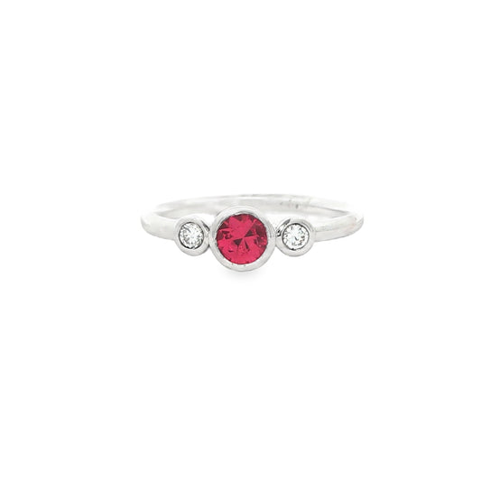 18kW .39ct Ruby .09ct Diamond Bezel Ring - 6.5