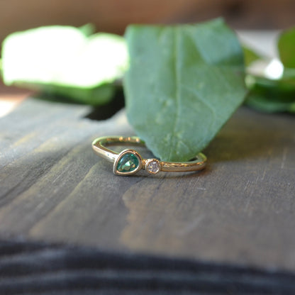 14kY .20ct Emerald .02ct Diamond Ring D6004