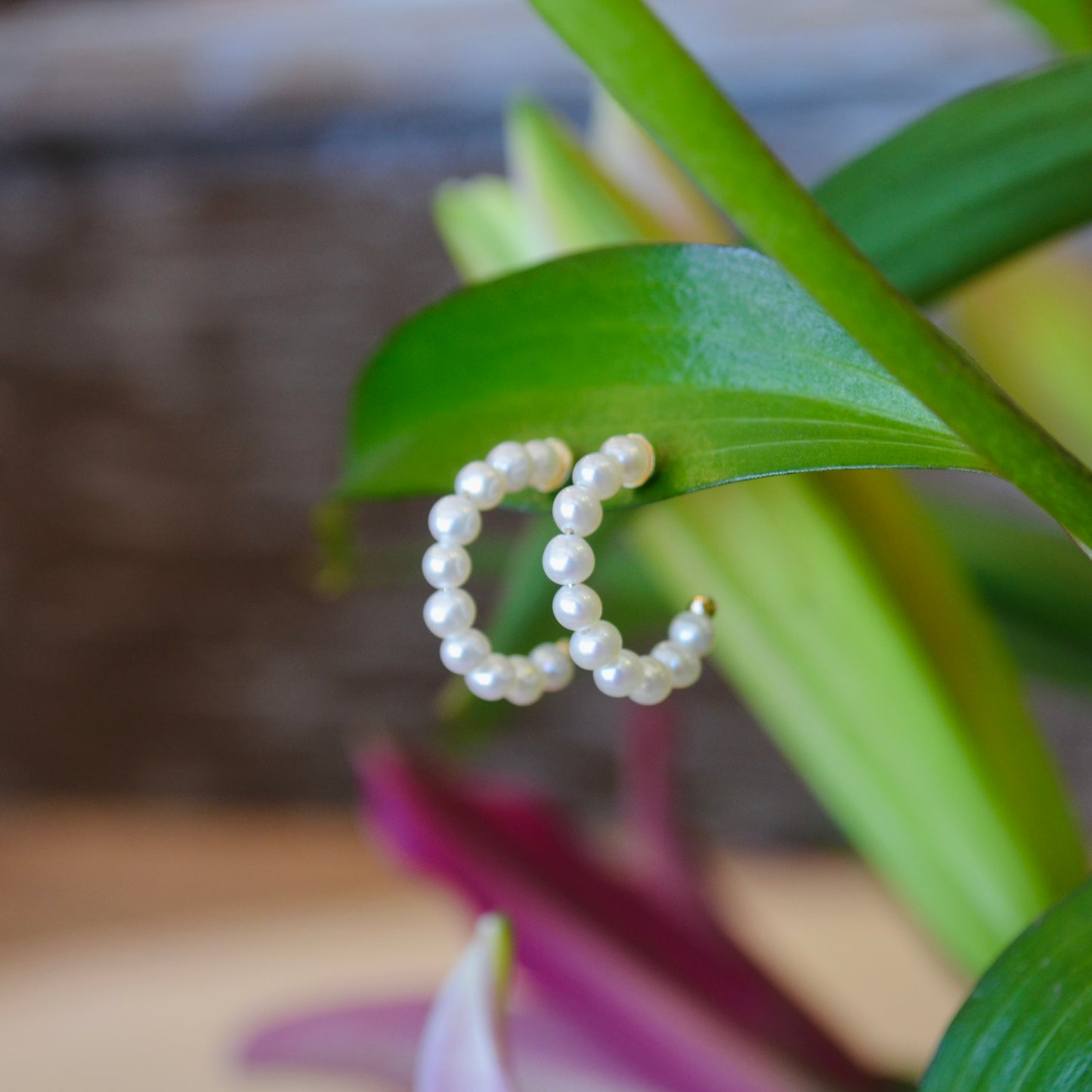 14kY Pearl Hoop Earring SC36213972V2D0.60